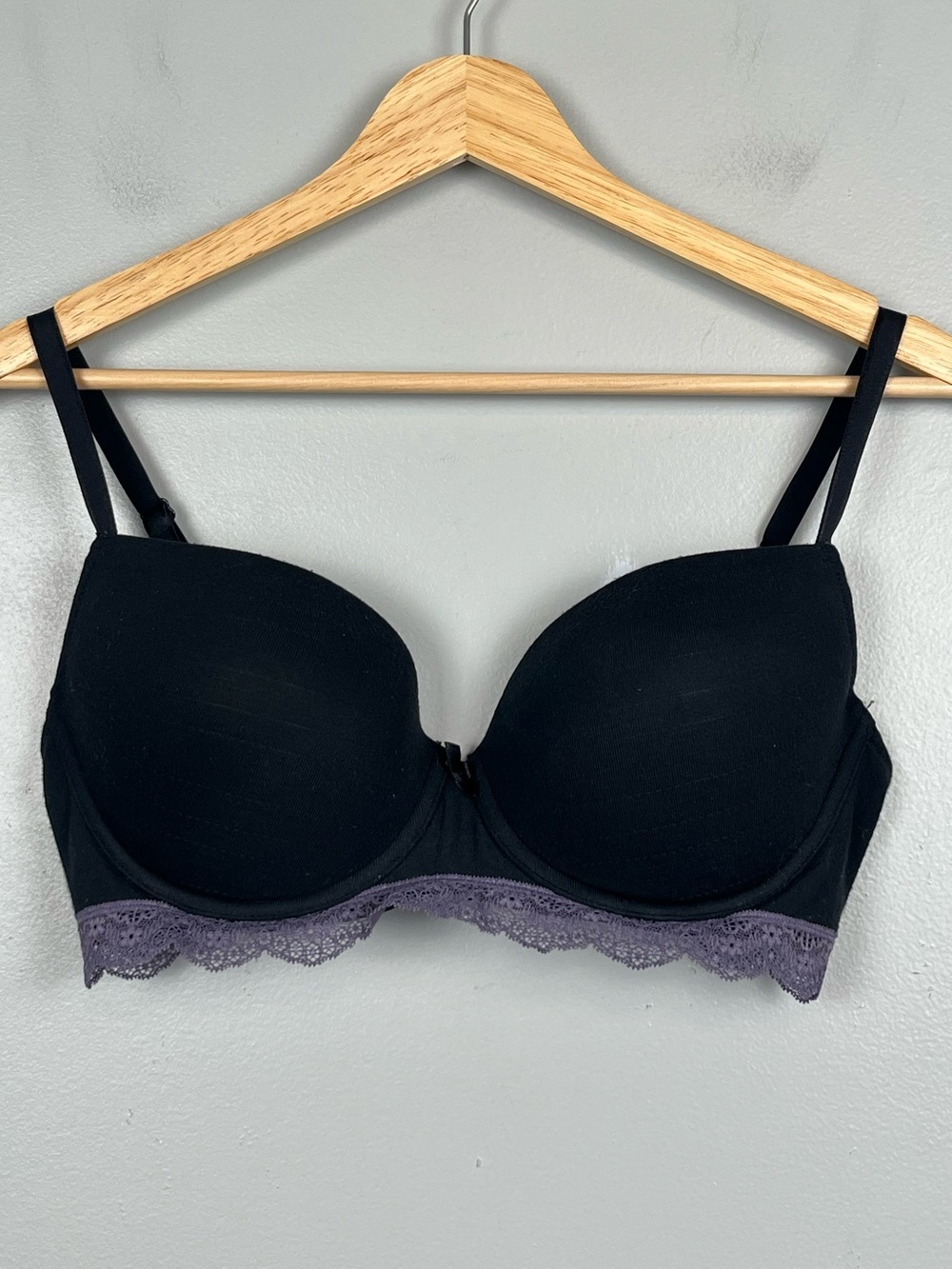 Adore Me black purple lace trimmed underwire bra, 34DD.
